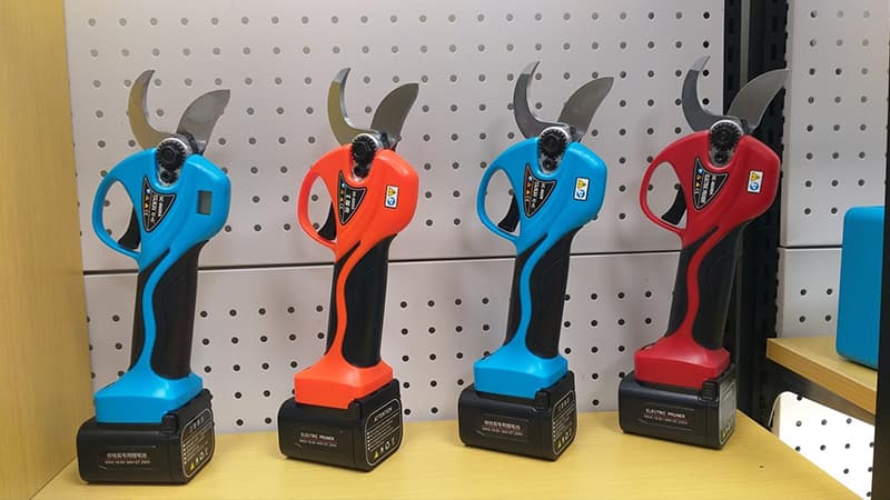 Electric Pruning Shears